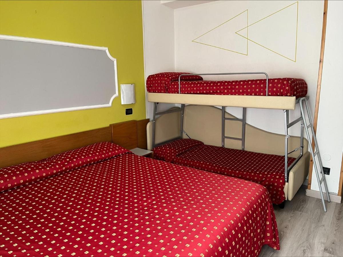 Hotel San Marco Bb Boario Terme エクステリア 写真