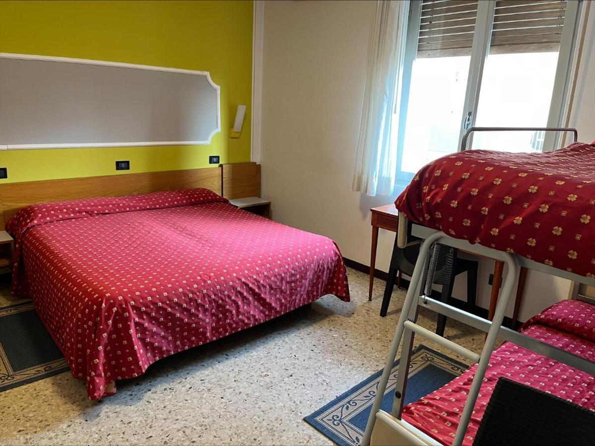 Hotel San Marco Bb Boario Terme エクステリア 写真