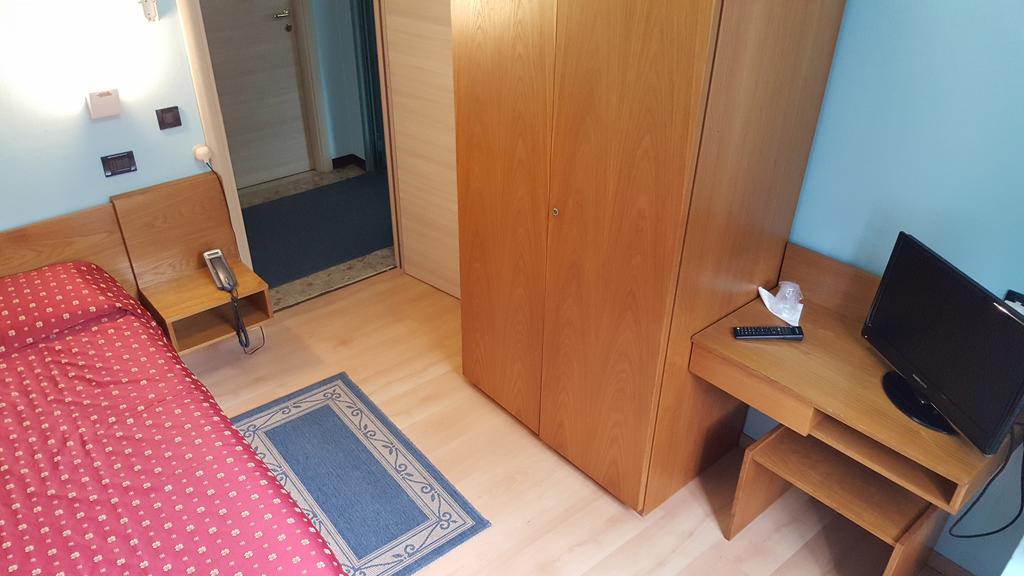 Hotel San Marco Bb Boario Terme エクステリア 写真