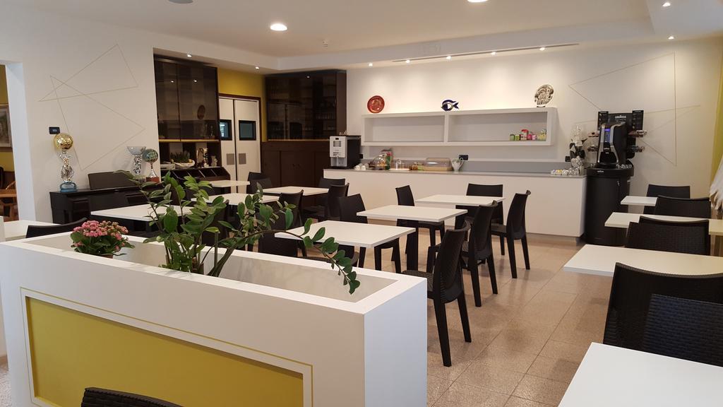 Hotel San Marco Bb Boario Terme エクステリア 写真