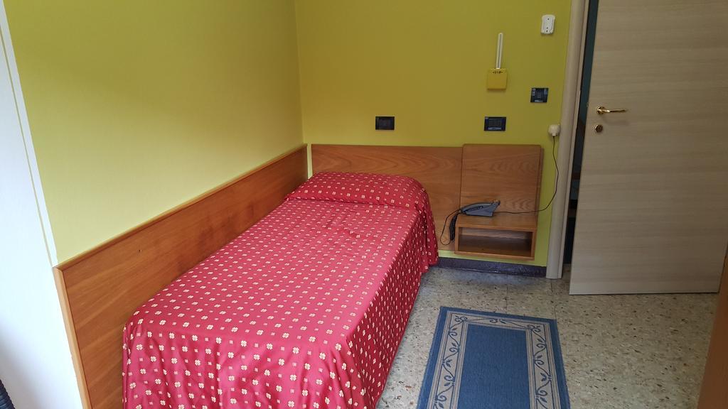 Hotel San Marco Bb Boario Terme エクステリア 写真